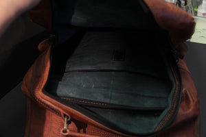 
                  
                    Charger l&amp;#39;image dans la galerie, Avani - Large Backpack with Handle
                  
                