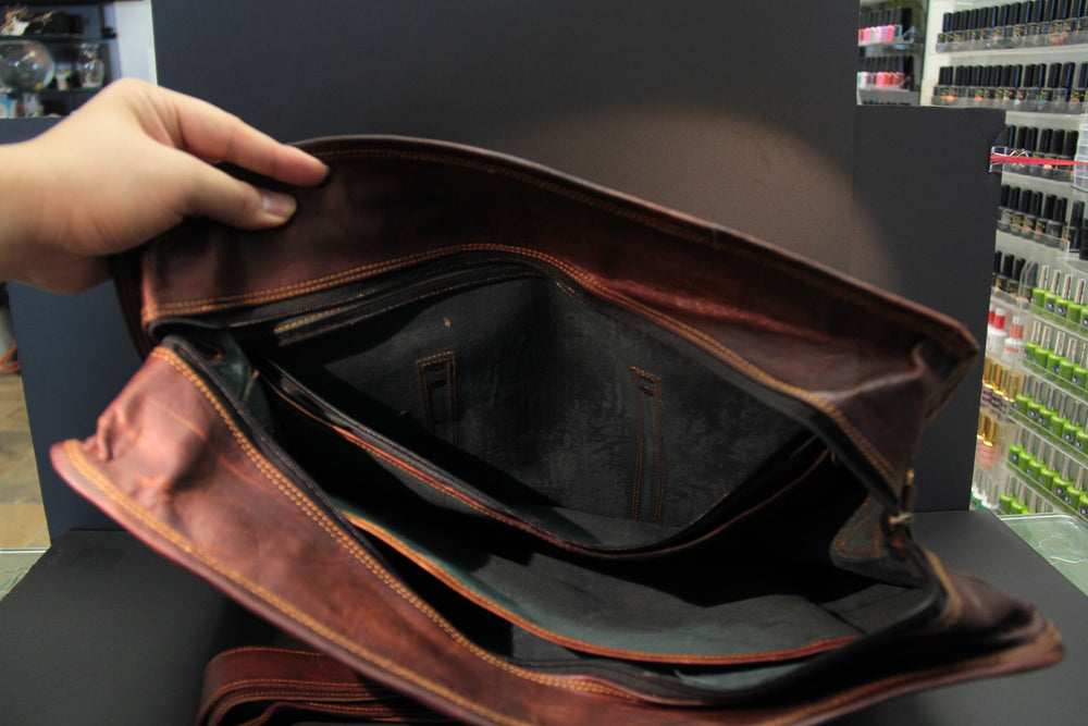 
                  
                    Charger l&amp;#39;image dans la galerie, Avani - Weekender
                  
                