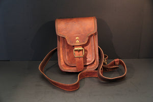 
                  
                    Charger l&amp;#39;image dans la galerie, Avani - Tall Satchel Half Flap
                  
                