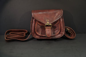 
                  
                    Charger l&amp;#39;image dans la galerie, Avani - Day Bag (Accordion style)
                  
                