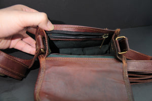 
                  
                    Charger l&amp;#39;image dans la galerie, Avani - Day Bag (Accordion style)
                  
                