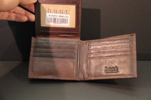 
                  
                    Charger l&amp;#39;image dans la galerie, HUNT - Portefeuille en cuir, protégé RFID (M)
                  
                
