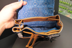 
                  
                    Charger l&amp;#39;image dans la galerie, Skpat - Sac à dos motif floral
                  
                