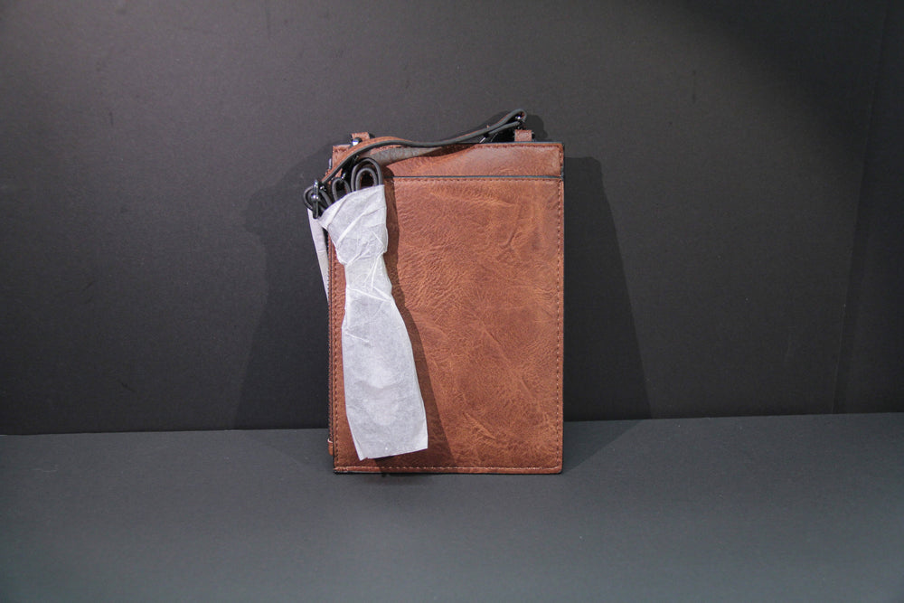 
                  
                    Charger l&amp;#39;image dans la galerie, Zac - Pochette a cellulaire Zac
                  
                