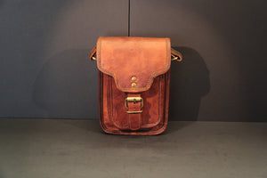 
                  
                    Charger l&amp;#39;image dans la galerie, Avani - Tall Satchel Half Flap
                  
                