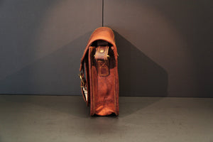 
                  
                    Charger l&amp;#39;image dans la galerie, Avani - Tall Satchel Half Flap
                  
                