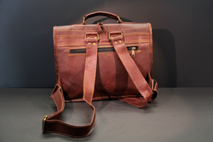 
                  
                    Charger l&amp;#39;image dans la galerie, Avani - Satchel Backpack Wide
                  
                
