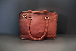 
                  
                    Charger l&amp;#39;image dans la galerie, Avani - Bag with Double Gusset, Handles, Strap
                  
                