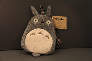 
                  
                    Charger l&amp;#39;image dans la galerie, Étui - Design Totoro
                  
                