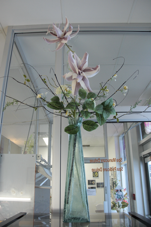 
                  
                    Charger l&amp;#39;image dans la galerie, Arrangement Floral - Couleur lilas
                  
                